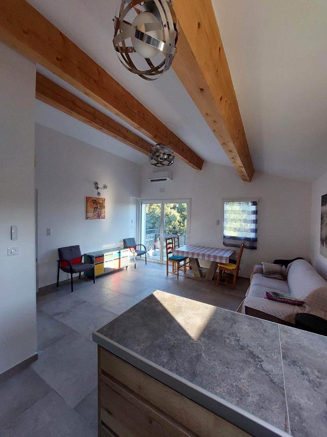 Appartement 50M2 Au Coeur De Sussargues Bagian luar foto