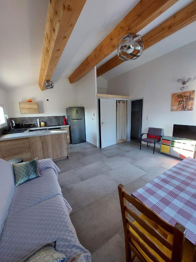 Appartement 50M2 Au Coeur De Sussargues Bagian luar foto